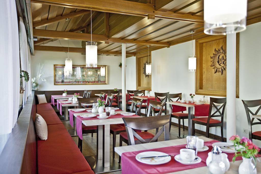 Wuermtaler Gaestehaus Gräfelfing Buitenkant foto
